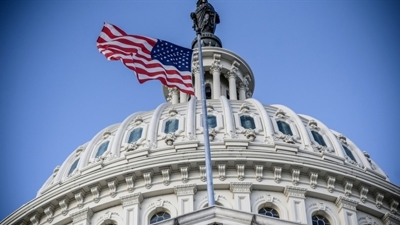 Quốc hội Mỹ thông qua dự luật chi tiêu tạm thời để ngăn chính phủ đóng cửa