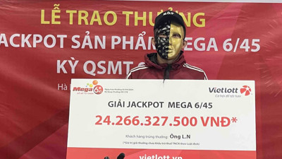 "Săn" độc đắc Vietlott 300 tỷ đồng, một thanh niên tỉnh Long An bất ngờ trúng Jackpot hơn 24 tỷ đồng