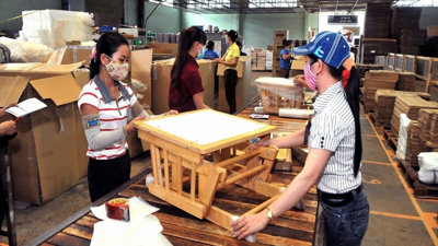 Nhiều cơ hội đẩy mạnh xuất khẩu đồ nội thất bằng gỗ sang Trung Quốc