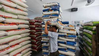 Philippines giảm thuế nhập khẩu gạo từ 35% xuống còn 15%