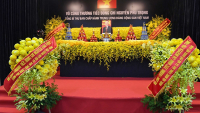 Lãnh đạo Đảng, Nhà nước, Mặt trận Tổ quốc Việt Nam viếng Tổng Bí thư Nguyễn Phú Trọng 