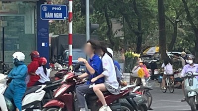 Xe máy, xe điện: Mối đe dọa an toàn giao thông cho học sinh