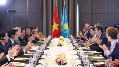 Tổng Bí thư Tô Lâm hội kiến Chủ tịch Hạ viện Kazakhstan kiêm Chủ tịch Đảng Amanat