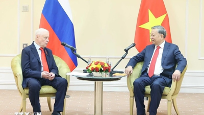 Tổng Bí thư Tô Lâm gặp Chủ tịch Đảng Nước Nga Công bằng - Những người yêu nước - Vì sự thật