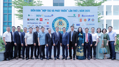 Chùm ảnh: Thứ trưởng Bùi Văn Khắng dự Diễn đàn Hợp tác và Phát triển