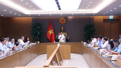 Nghiên cứu kỹ lưỡng việc phân cấp, phân quyền gắn với phân định thẩm quyền trong lĩnh vực tài chính