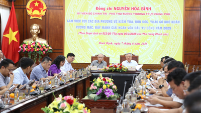 Tập trung tháo gỡ vướng mắc, đẩy nhanh giải ngân vốn đầu tư công khu vực miền Trung