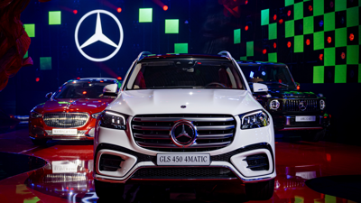 "Mercedes-Benz - LiveRARE", không gian tuyệt tác, độc quyền, độc bản với dàn xe trăm tỉ của Mercedes-Benz Việt Nam