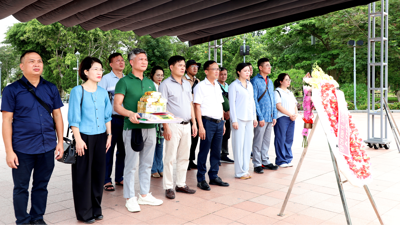 Chùm ảnh: Theo bước chân về nguồn cùng Đoàn công tác Tạp chí Kinh tế - Tài chính