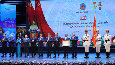 VIDEO: Lễ kỷ niệm 80 năm ngày Truyền thống ngành Tài bongdaso và đón nhận Huân chương Độc lập hạng Nhất