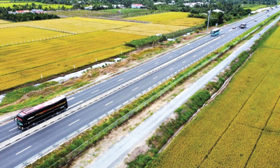 Kiến nghị sớm bố trí nguồn vốn đầu tư các dự án trọng điểm tại Đồng bằng sông Cửu Long