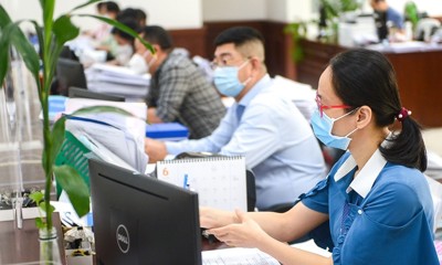 Thực hư quy định cán bộ, công chức, viên chức không được đầu tư chứng khoán