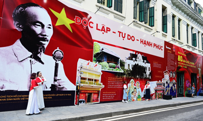 EMAGAZINE: Du lịch Hà Nội dịp 80 năm Quốc khánh - Hứa hẹn bứt phá mạnh mẽ