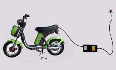 Sạc xe đạp, xe máy điện sao cho an toàn?