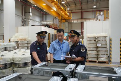 Xuất nhập khẩu hàng hóa của Việt Nam đạt mốc 700 tỷ USD