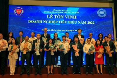 Cục Hải quan TP. Hồ Chí Minh tôn vinh 15 doanh nghiệp tiêu biểu 2022