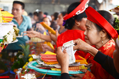 QUẢN LÝ, THU CHI TÀI CHÍNH CHO TỔ CHỨC LỄ HỘI VÀ TIỀN CÔNG ĐỨC, TÀI TRỢ CHO DI TÍCH VÀ HOẠT ĐỘNG LỄ HỘI