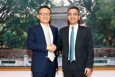 Thứ trưởng Võ Thành Hưng tiếp Phó Chủ tịch Ngân hàng Xuất nhập khẩu Hàn Quốc Kim Tea-Soo