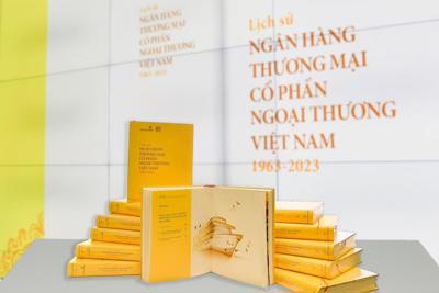 Ra mắt Sách lịch sử 60 năm Vietcombank