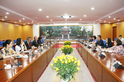 Thứ trưởng Võ Thành Hưng làm việc với Giám đốc điều hành Văn phòng nhóm Ngân hàng Thế giới 