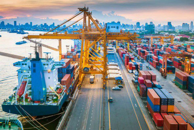 Cán cân thương mại hàng hóa thặng dư 16,26 tỷ USD