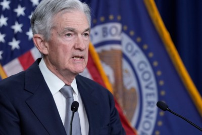 Fed tiếp tục duy trì lãi suất ở mức cao nhất 22 năm