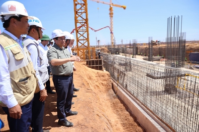 Đẩy nhanh tiến độ thi công các công trình hạ tầng giao thông quan trọng quốc gia