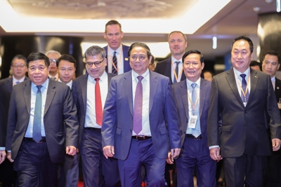 Thủ tướng gặp mặt cộng đồng doanh nghiệp FDI và dự Diễn đàn Doanh nghiệp Việt Nam