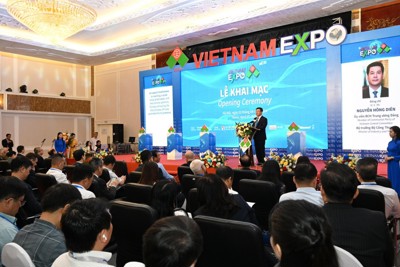 Hơn 480 doanh nghiệp tham dự Hội chợ Thương mại Quốc tế Việt Nam lần thứ 33