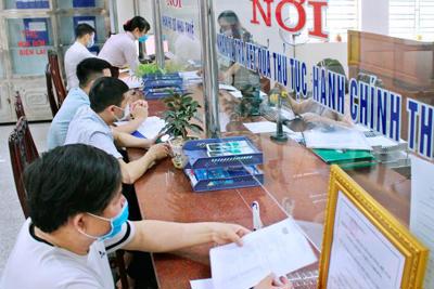 Nghiên cứu, đề xuất gia hạn thời hạn nộp thuế, giảm lệ phí trước bạ ô tô, giảm tiền thuê đất
