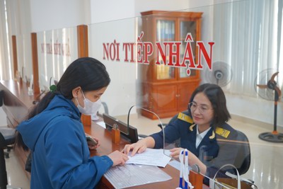 Thực hiện cải cách, hiện đại hóa hệ thống thuế thống nhất, đồng bộ Thực hiện cải cách, hiện đại hóa hệ thống thuế thống nhất, đồng bộ
