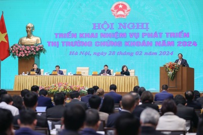 Nâng cao tính minh bạch và chất lượng hàng hóa trên thị trường chứng khoán Việt Nam Nâng cao tính minh bạch và chất lượng hàng hóa trên thị trường chứng khoán Việt Nam