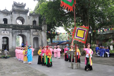 Thêm một tour đêm hứa hẹn hút khách Thủ đô
