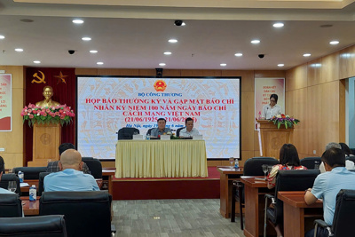 Bộ Công Thương khuyến nghị các giải pháp hạn chế rủi ro xuất khẩu trong bối cảnh thương mại thế giới nhiều biến động