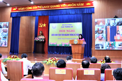 Ngành Thống kê đẩy mạnh phòng trào thi đua, góp phần phát triển kinh tế - xã hội đất nước Ngành Thống kê đẩy mạnh phòng trào thi đua, góp phần phát triển kinh tế - xã hội đất nước