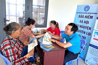 TP. Hồ Chí Minh đề xuất cấp thẻ bảo hiểm y tế miễn phí cho người từ 60 tuổi 
