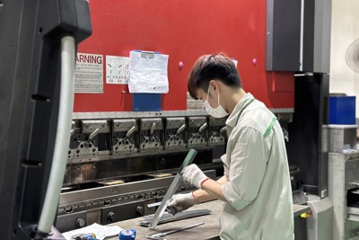 Tăng trưởng kinh tế Việt Nam: Trái chiều dự báo, triển vọng dài hạn