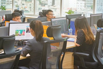 Kỷ lục mới trên thị trường chứng khoán: Dòng tiền nào đang dẫn sóng? Kỷ lục mới trên thị trường chứng khoán: Dòng tiền nào đang dẫn sóng?