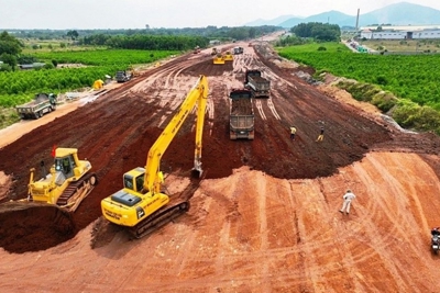 “Chạy đua nước rút, tăng tốc, bứt phá” giải ngân các dự án giao thông trọng điểm “Chạy đua nước rút, tăng tốc, bứt phá” giải ngân các dự án giao thông trọng điểm