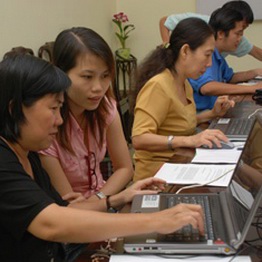 Doanh nghiệp hứa thưởng tết bằng mức năm ngoái 