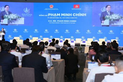 Hơn 1000 đại biểu tham dự Diễn đàn Kinh tế Việt Nam lần thứ 5