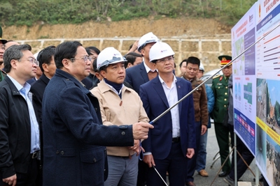 Thủ tướng Chính phủ kiểm tra, đôn đốc các dự án cao tốc Bắc - Nam