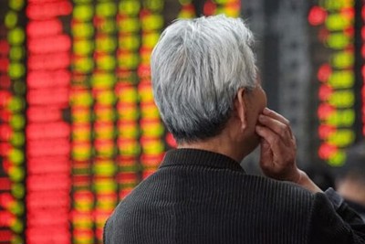 Nguyên nhân thị trường chứng khoán Trung Quốc suy giảm trong thời gian gần đây?