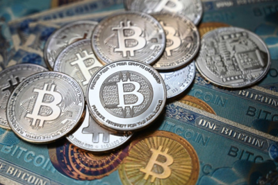 Vì sao giá Bitcoin vẫn "mắc kẹt"?