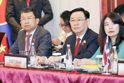 Chủ tịch Quốc hội Vương Đình Huệ dự phiên họp Ban Chấp hành AIPA