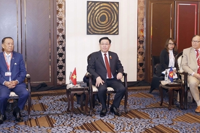 Chủ tịch Quốc hội Vương Đình Huệ chào xã giao Chủ tịch AIPA 2023