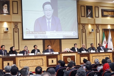Chủ tịch Quốc hội dự diễn đàn chính sách, pháp luật thúc đẩy hợp tác kinh tế, thương mại, đầu tư Việt Nam – Iran