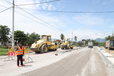 Gấp rút triển khai các dự án trọng điểm ở tỉnh Khánh Hòa