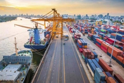 10 tháng đầu năm, khối lượng hàng hóa thông qua cảng biển tăng trở lại