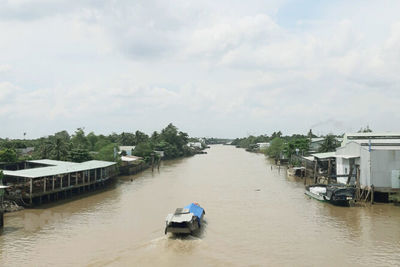 Bến Tre khai thác, phát triển tuyến du lịch Chợ Nổi dừa - sông Thom